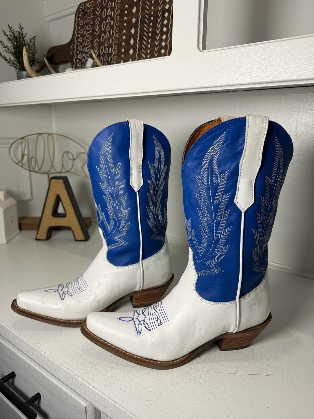 Dingo Womens 7M Blue White Leather Cowboy Boots Embroidered Western Cowgirl